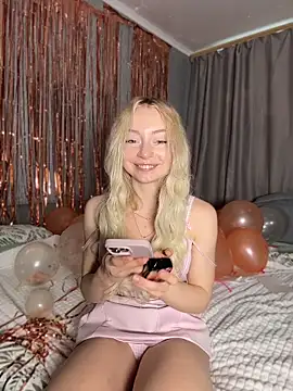 Snapshot of melissa_grr chatting on June 19, 1:50 pm melissa grr online show from June 19, 1:50 pm