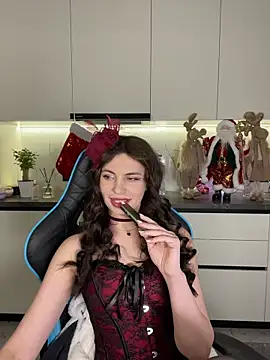 CurlyLara online show from January 17, 2:15 am