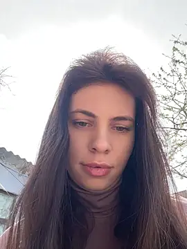 CurlyLara online show from April 14, 11:48 am