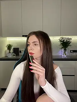 CurlyLara online show from November 26, 4:51 pm