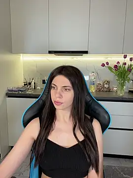 CurlyLara online show from March 8, 11:35 am