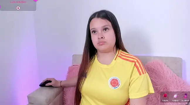 Snapshot of mia_stook chatting on March 21, 12:40 am mia stook online show from March 21, 12:40 am