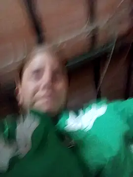 Snapshot of EvelyneClark chatting on January 31, 11:13 pm EvelyneClark online show from January 31, 11:13 pm