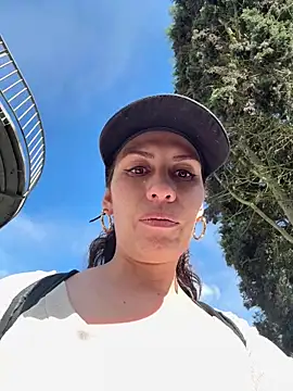 Alysson-- online show from April 10, 1:18 pm