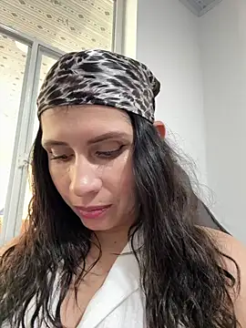 Alysson-- online show from February 9, 2:15 pm