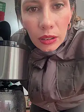 Alysson-- online show from October 8, 3:35 pm