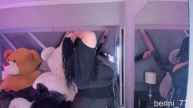 AmberiniHoffman online show from May 18, 11:48 am