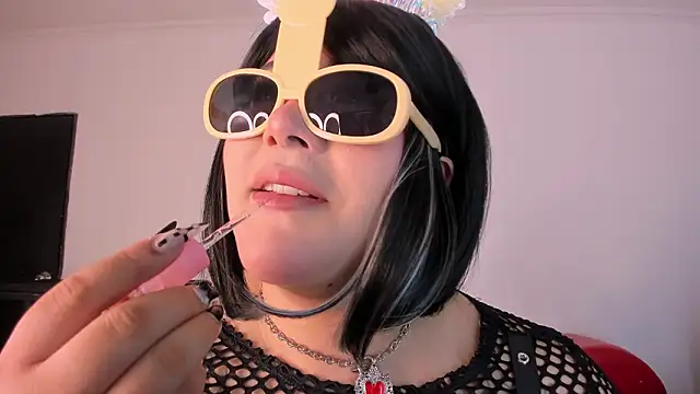 AmberiniHoffman online show from March 10, 12:09 pm