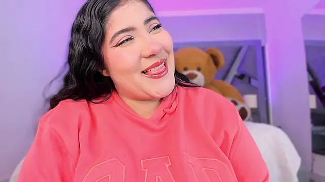 Snapshot of AmberiniHoffman chatting on November 15, 11:36 am AmberiniHoffman online show from November 15, 11:36 am