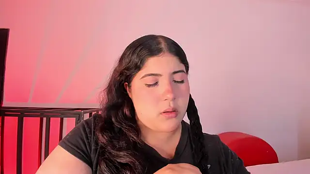 AmberiniHoffman online show from February 11, 11:43 am