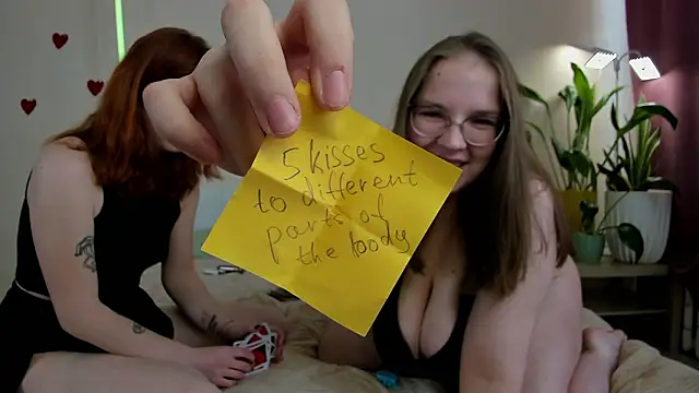 Snapshot of Your_Penny_ chatting on February 16, 12:59 pm Your Penny online show from February 16, 12:59 pm