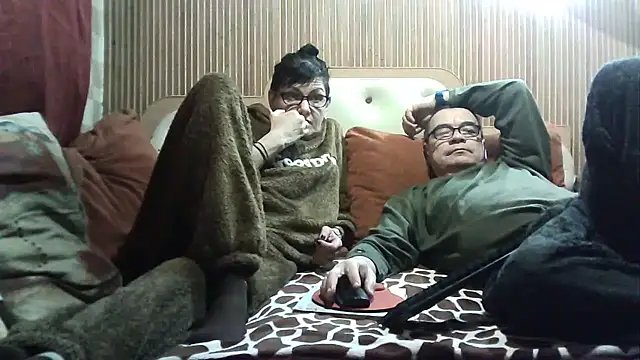 AlanaLaDream online show from February 12, 5:45 pm