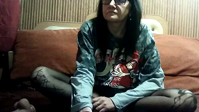 AlanaLaDream online show from December 19, 12:40 pm