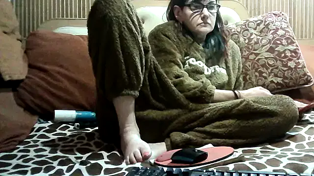 AlanaLaDream online show from March 9, 2:31 pm