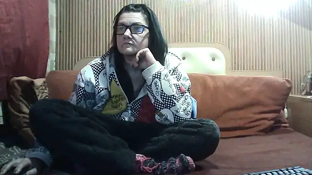 AlanaLaDream online show from January 10, 9:32 pm