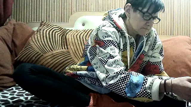 AlanaLaDream online show from February 22, 2:30 pm