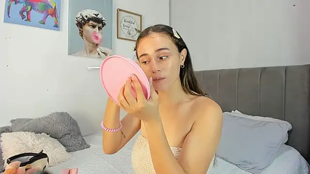 Snapshot of naughtyloverss chatting on November 28, 5:13 pm naughtyloverss online show from November 28, 5:13 pm