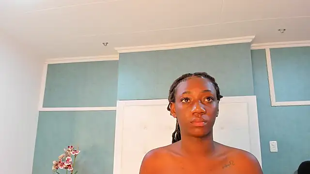 Khenta Michells online show from September 18, 10:51 am