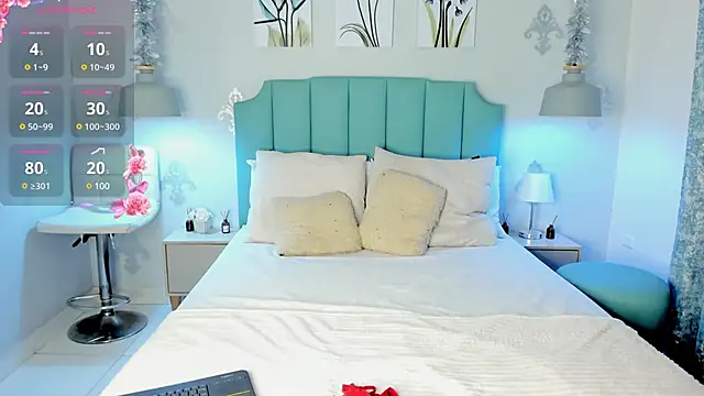 Khenta Michells online show from March 11, 10:40 am