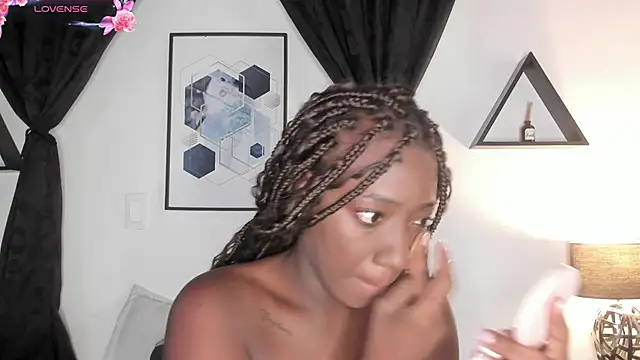 Khenta Michells online show from March 13, 10:42 am