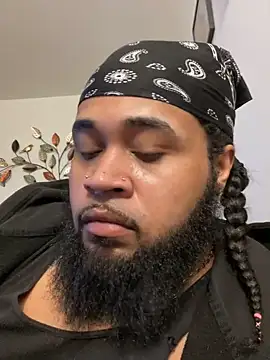 Snapshot of Pap1_Champo chatting on February 18, 9:32 am Pap1 Champo online show from February 18, 9:32 am