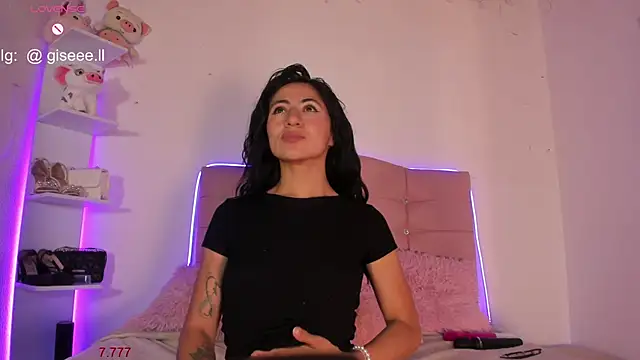 Gisell s online show from October 17, 11:06 pm