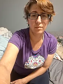 Snapshot of MsPink_Flamingtoes544 chatting on October 21, 7:52 am MsPink Flamingtoes544 online show from October 21, 7:52 am