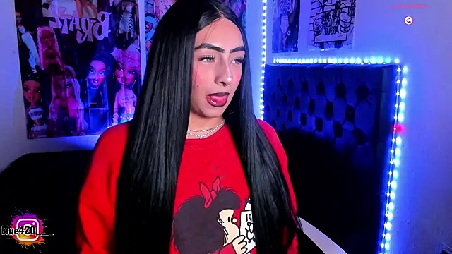 Skyler  blue4 online show from February 28, 5:29 am