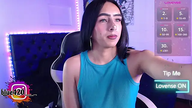 Skyler  blue4 online show from November 23, 8:52 pm