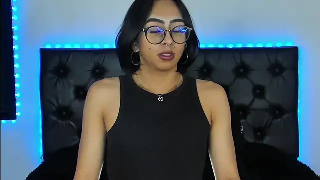 Skyler  blue4 online show from January 15, 4:15 am