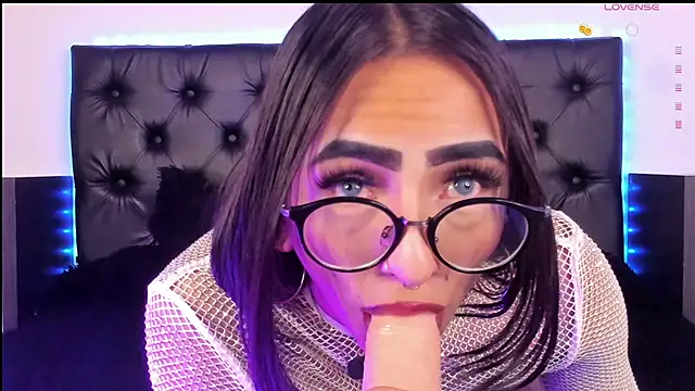 Skyler  blue4 online show from February 6, 10:36 am