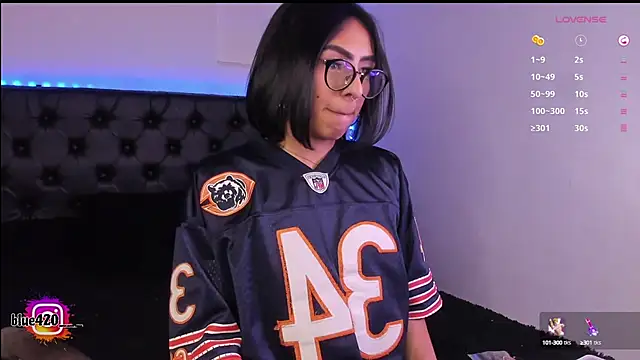 Skyler  blue4 online show from February 19, 4:12 am