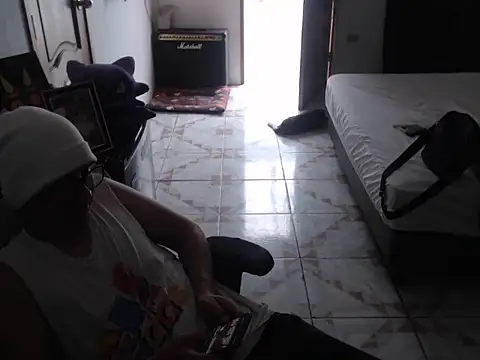 Pit xxz online show from December 4, 4:50 pm