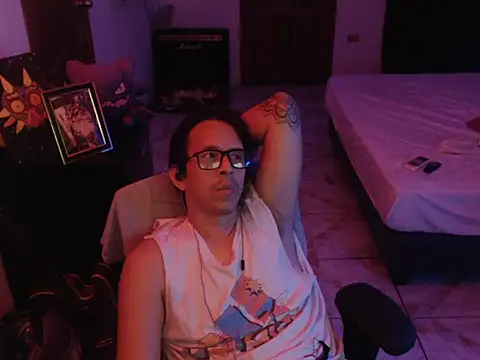 Pit xxz online show from December 4, 4:33 am