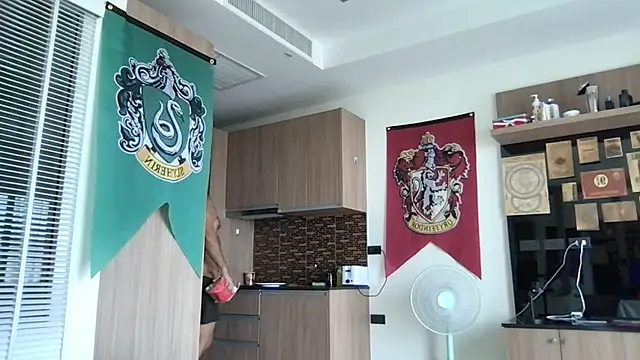 teddy alan online show from March 10, 5:00 am