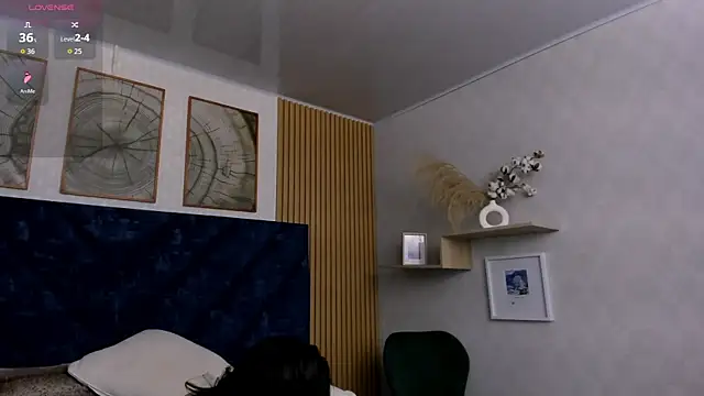 Snapshot of Charlotte_Mayer chatting on June 12, 11:30 am Charlotte Mayer online show from June 12, 11:30 am