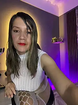 gwen ashly online show from February 20, 8:11 pm