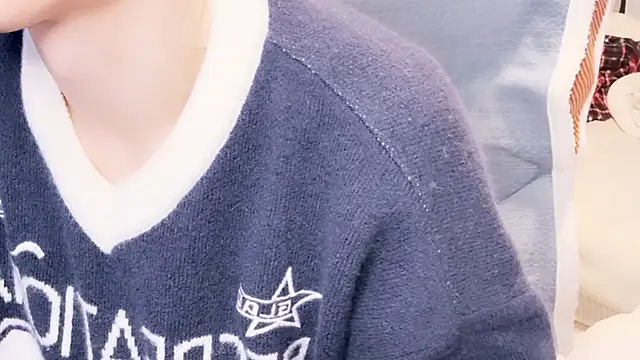 Im IVE LOVE online show from December 17, 6:29 am