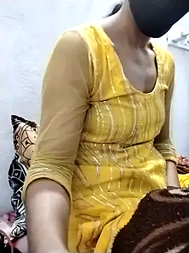 Snapshot of Cute-Ridhima chatting on December 15, 3:56 am Cute-Ridhima online show from December 15, 3:56 am