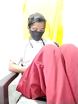 Snapshot of Cute-Ridhima chatting on November 9, 10:41 am Cute-Ridhima online show from November 9, 10:41 am