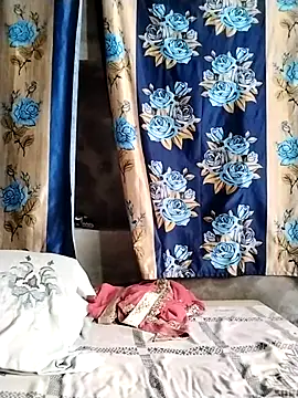 Snapshot of Cute-Ridhima chatting on February 25, 8:03 am Cute-Ridhima online show from February 25, 8:03 am