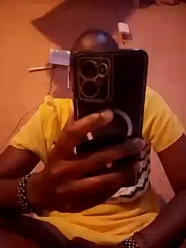 Snapshot of QUEEN-NAIMA chatting on September 25, 2:45 pm QUEEN-NAIMA online show from September 25, 2:45 pm
