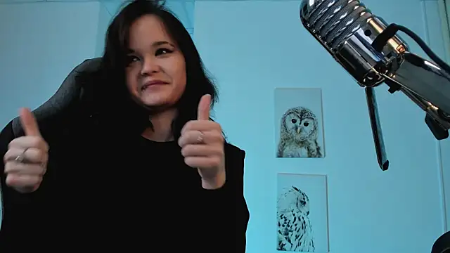 Elainebeness online show from March 14, 1:59 am