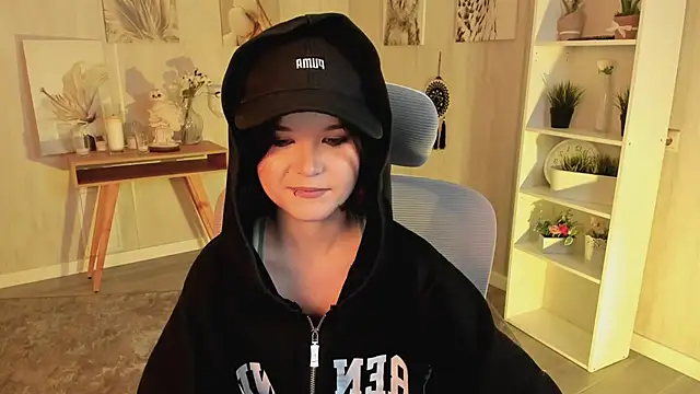 Elainebeness online show from March 23, 1:42 am