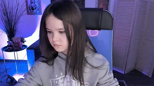 Elainebeness online show from November 27, 11:27 pm