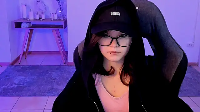 Elainebeness online show from February 2, 4:48 am