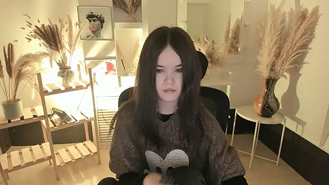 Elainebeness online show from November 7, 7:51 pm