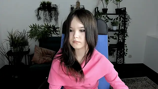 Elainebeness online show from November 30, 8:20 pm