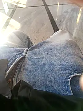 Snapshot of 1010SumiT chatting on March 22, 2:48 am 1010SumiT online show from March 22, 2:48 am