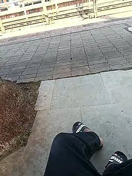 Snapshot of 1010SumiT chatting on October 21, 6:24 am 1010SumiT online show from October 21, 6:24 am